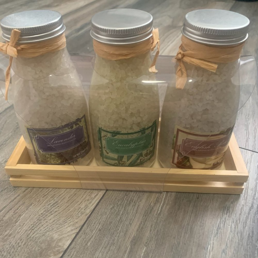 NWT SJ CREATIONS SET OF 3 BATH SALTS GIFT SET LAVENDER, EUCALYPTUS, ROSE